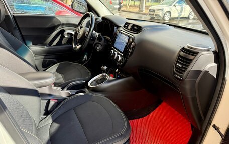 KIA Soul II рестайлинг, 2014 год, 1 200 000 рублей, 11 фотография