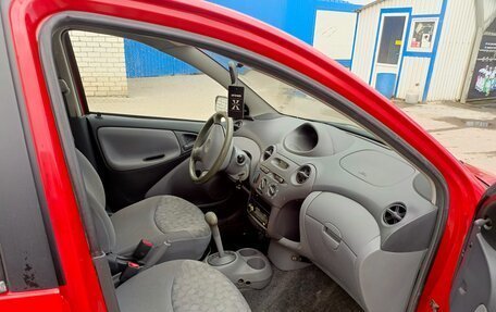 Toyota Echo, 2000 год, 450 000 рублей, 5 фотография