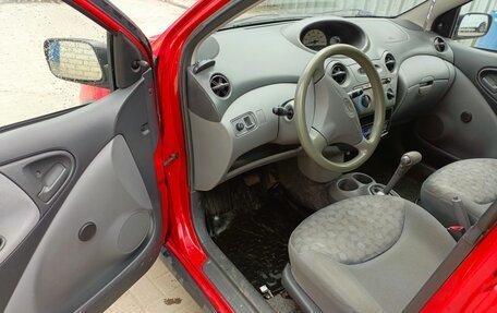 Toyota Echo, 2000 год, 450 000 рублей, 8 фотография