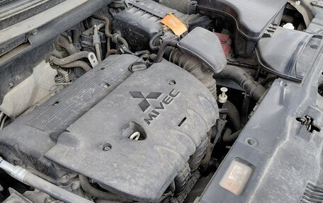 Mitsubishi Outlander III рестайлинг 3, 2017 год, 2 000 000 рублей, 9 фотография