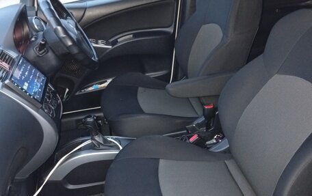 Mitsubishi Colt VI рестайлинг, 2011 год, 970 000 рублей, 21 фотография