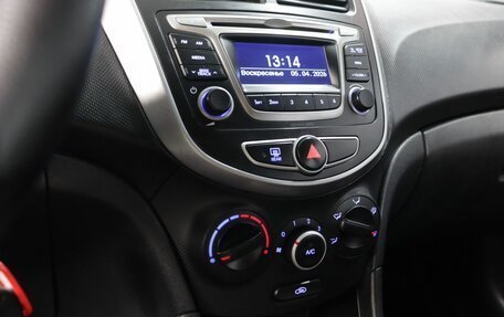 Hyundai Solaris II рестайлинг, 2012 год, 719 000 рублей, 10 фотография