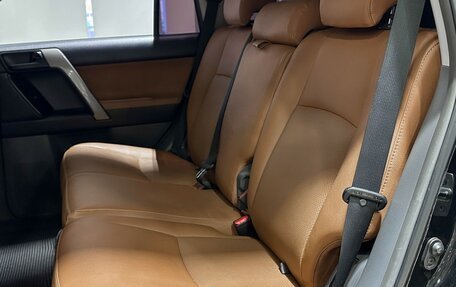 Toyota Land Cruiser Prado 150 рестайлинг 2, 2013 год, 3 197 000 рублей, 12 фотография