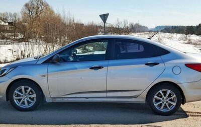 Hyundai Solaris II рестайлинг, 2011 год, 815 000 рублей, 1 фотография