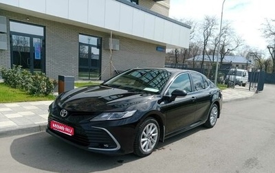 Toyota Camry, 2021 год, 1 890 000 рублей, 1 фотография