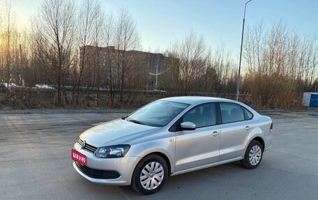 Volkswagen Polo VI (EU Market), 2013 год, 850 000 рублей, 1 фотография