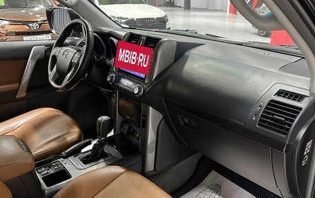 Toyota Land Cruiser Prado 150 рестайлинг 2, 2013 год, 3 197 000 рублей, 25 фотография