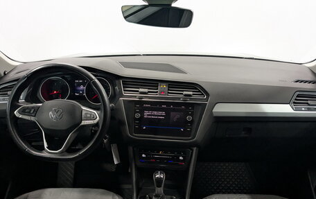 Volkswagen Tiguan II, 2021 год, 3 645 000 рублей, 13 фотография