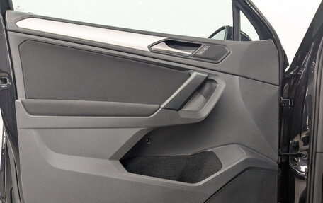 Volkswagen Tiguan II, 2021 год, 3 645 000 рублей, 18 фотография