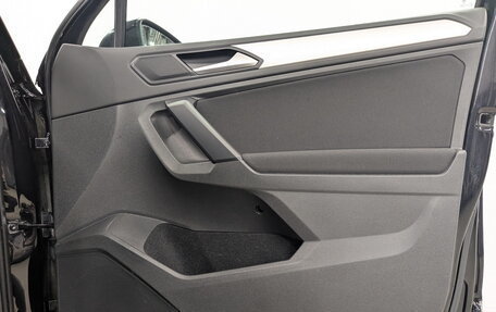 Volkswagen Tiguan II, 2021 год, 3 645 000 рублей, 23 фотография