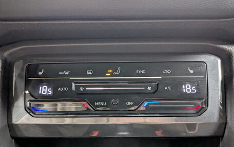 Volkswagen Tiguan II, 2021 год, 3 645 000 рублей, 24 фотография