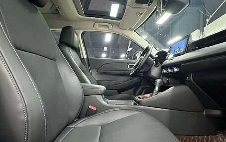 Honda Vezel, 2023 год, 1 910 013 рублей, 22 фотография