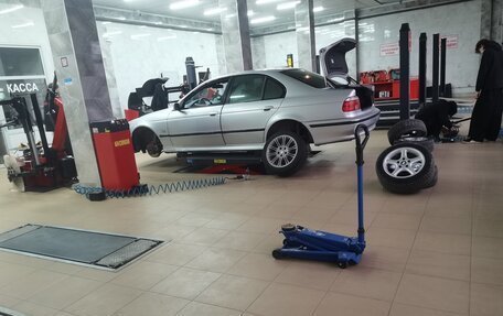 BMW 5 серия, 1997 год, 630 000 рублей, 8 фотография