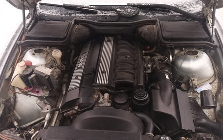 BMW 5 серия, 1997 год, 630 000 рублей, 26 фотография