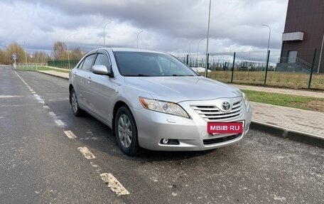 Toyota Camry, 2006 год, 975 000 рублей, 2 фотография