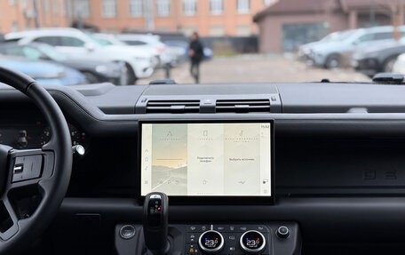 Land Rover Defender II, 2023 год, 9 290 000 рублей, 13 фотография