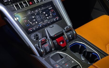 Lamborghini Urus I, 2025 год, 38 990 000 рублей, 18 фотография