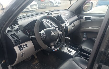Mitsubishi Pajero Sport II рестайлинг, 2011 год, 1 600 000 рублей, 9 фотография