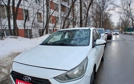 Hyundai Solaris II рестайлинг, 2020 год, 850 000 рублей, 5 фотография