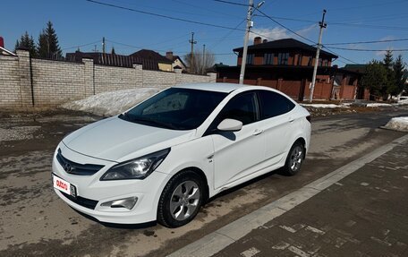 Hyundai Solaris II рестайлинг, 2015 год, 720 000 рублей, 5 фотография