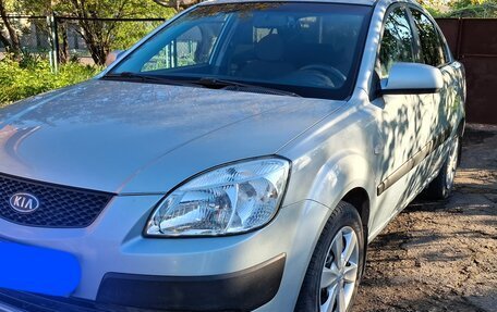 KIA Rio II, 2006 год, 580 000 рублей, 2 фотография