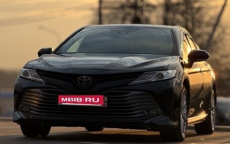 Toyota Camry, 2020 год, 2 950 000 рублей, 6 фотография