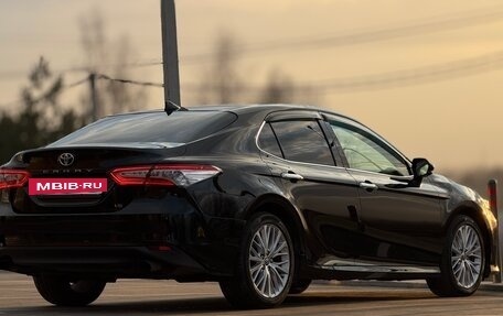 Toyota Camry, 2020 год, 2 950 000 рублей, 18 фотография