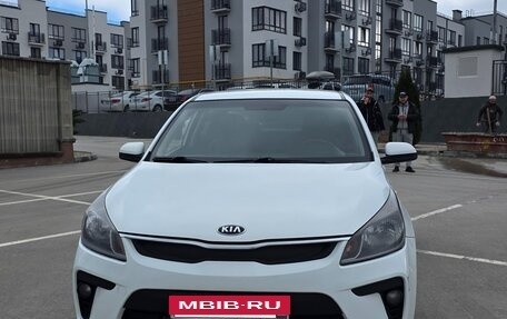 KIA Rio IV, 2018 год, 890 000 рублей, 12 фотография