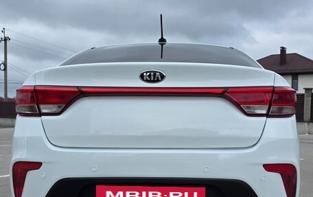 KIA Rio IV, 2018 год, 890 000 рублей, 16 фотография