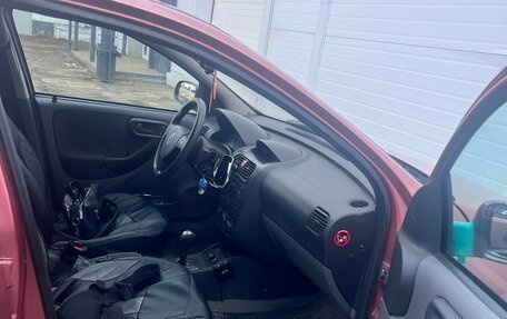 Opel Corsa C рестайлинг, 2001 год, 70 000 рублей, 8 фотография