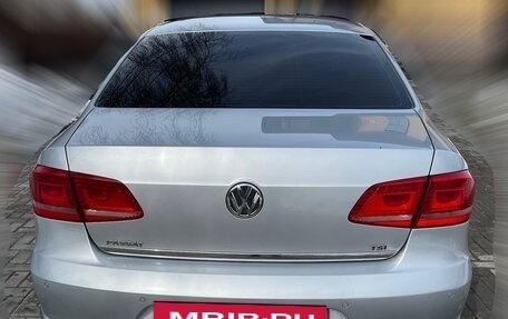 Volkswagen Passat B7, 2011 год, 910 000 рублей, 4 фотография