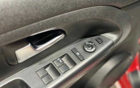 KIA Venga I, 2011 год, 850 000 рублей, 11 фотография