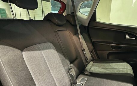 KIA Venga I, 2011 год, 850 000 рублей, 18 фотография