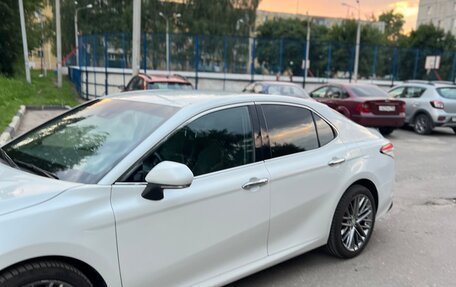 Toyota Camry, 2018 год, 2 360 000 рублей, 6 фотография