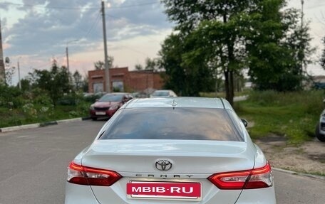 Toyota Camry, 2018 год, 2 360 000 рублей, 4 фотография