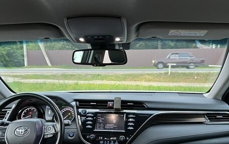 Toyota Camry, 2018 год, 2 360 000 рублей, 16 фотография