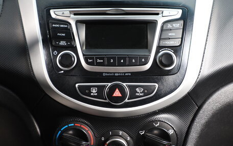 Hyundai Solaris II рестайлинг, 2016 год, 799 000 рублей, 13 фотография