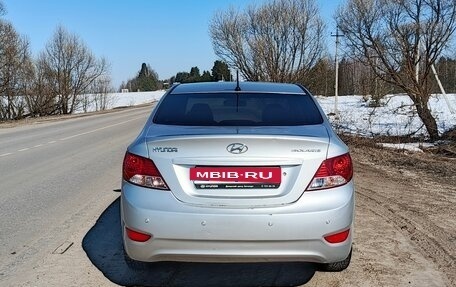 Hyundai Solaris II рестайлинг, 2011 год, 815 000 рублей, 5 фотография