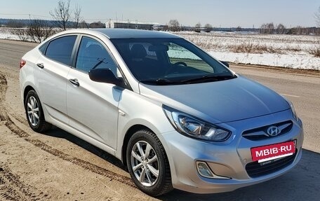 Hyundai Solaris II рестайлинг, 2011 год, 815 000 рублей, 14 фотография