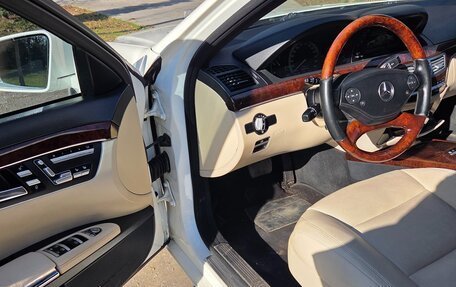 Mercedes-Benz S-Класс, 2012 год, 2 050 000 рублей, 15 фотография