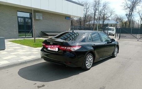 Toyota Camry, 2021 год, 1 890 000 рублей, 4 фотография