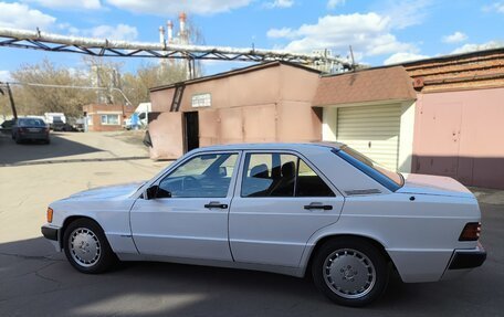 Mercedes-Benz 190 (W201), 1992 год, 2 400 000 рублей, 8 фотография