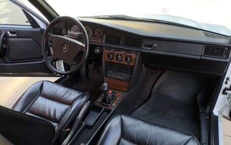 Mercedes-Benz 190 (W201), 1992 год, 2 400 000 рублей, 15 фотография