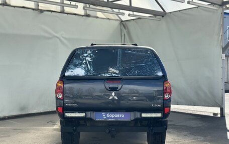 Mitsubishi L200 IV рестайлинг, 2012 год, 1 360 000 рублей, 6 фотография