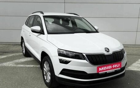 Skoda Karoq I, 2022 год, 2 390 000 рублей, 3 фотография
