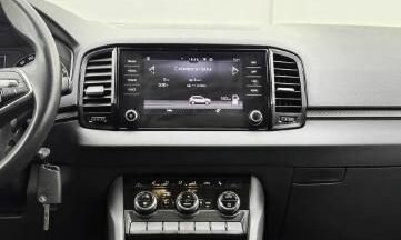 Skoda Karoq I, 2022 год, 2 390 000 рублей, 15 фотография