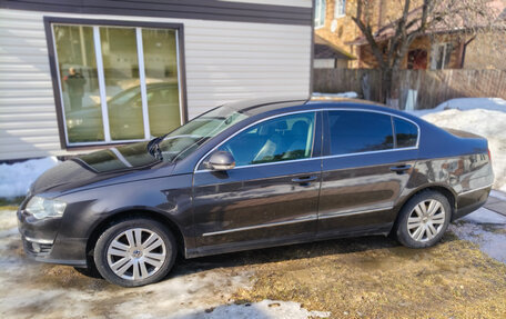 Volkswagen Passat B6, 2010 год, 775 000 рублей, 2 фотография