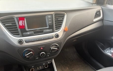 Hyundai Solaris II рестайлинг, 2017 год, 1 500 000 рублей, 6 фотография