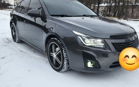 Chevrolet Cruze II, 2010 год, 765 000 рублей, 6 фотография