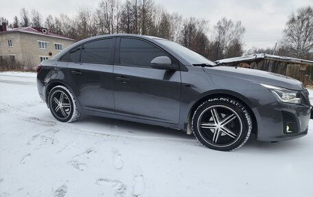 Chevrolet Cruze II, 2010 год, 765 000 рублей, 7 фотография